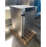 INCUBADORA DE LABORATORIO MEMMERT ICO240 CON CONTROL DE CO2