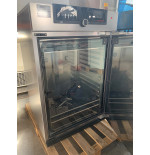 INCUBADORA DE LABORATORIO MEMMERT ICO240 CON CONTROL DE CO2