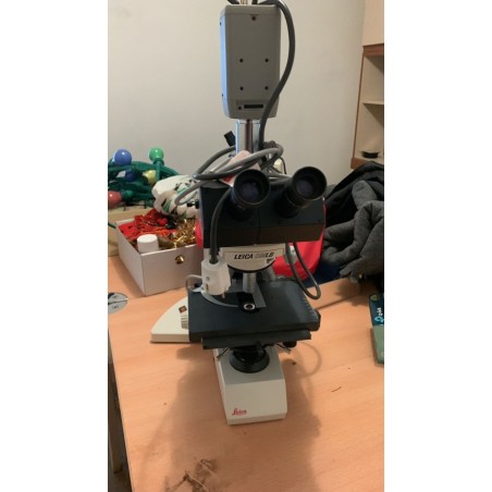 Microscopio Leica DMLB con Video Camera Color Sony Had