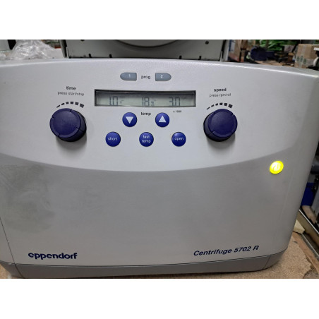 Centrifuga refrigerada Eppendorf AR 5702 - Capacidad Máx. 4x100 ml