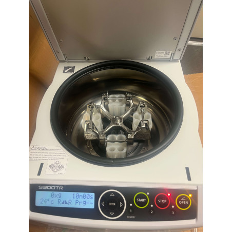 centrifuga refrigerada sobremesa kubota S300TR