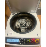 centrifuga refrigerada sobremesa kubota S300TR